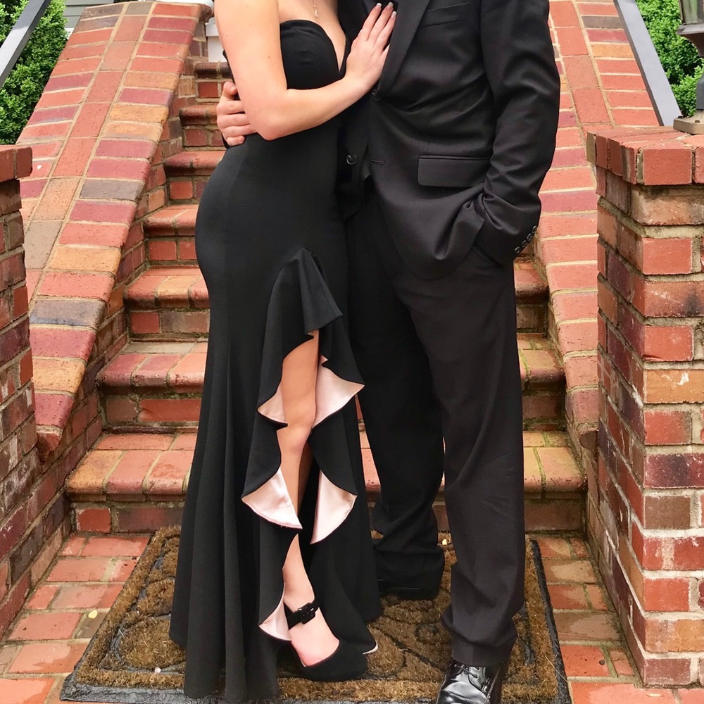 Prom Dress - Picture 2 of 8